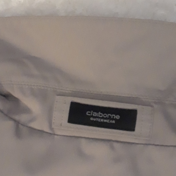 Claiborne Foamtech Jacket - Picture 14 of 16